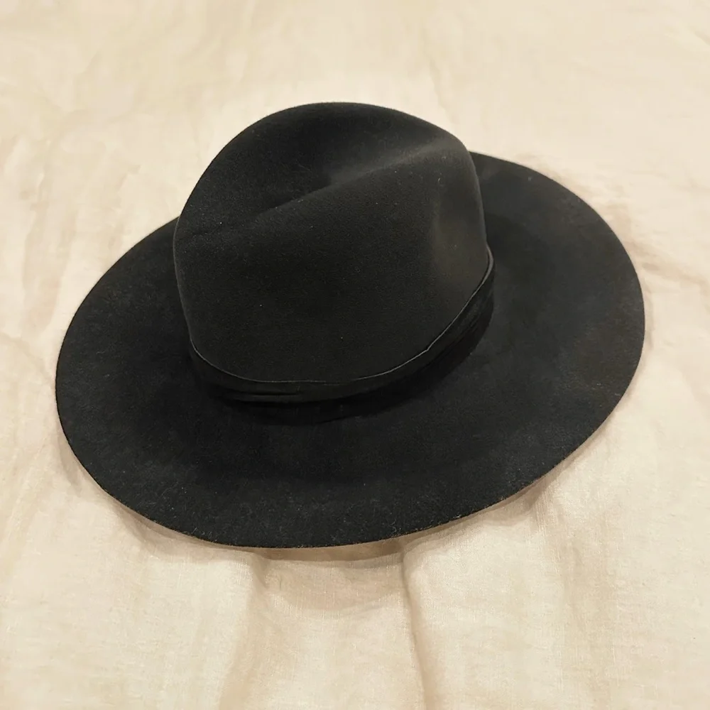 Janessa Leone Packable Wool Hat - Picture 3 of 8